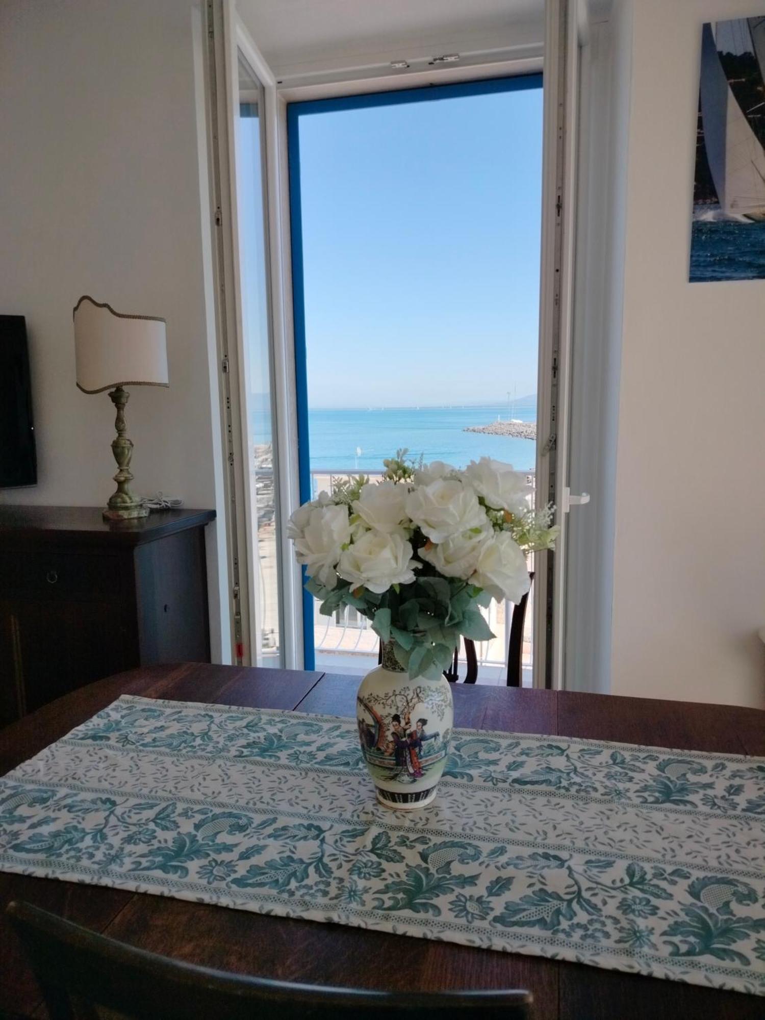 Апартаменти Casa La Marinella Sul Porto Порто-Санто-Стефано Екстер'єр фото