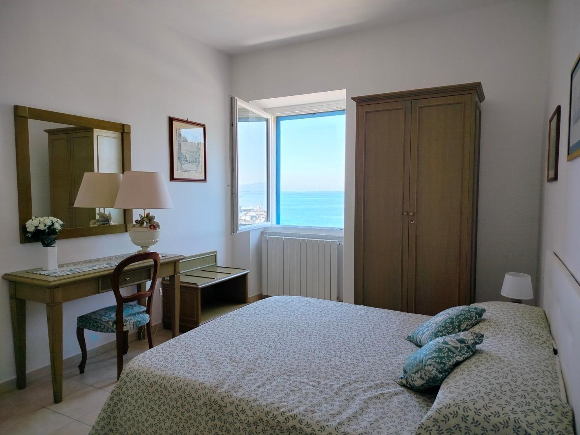 Апартаменти Casa La Marinella Sul Porto Порто-Санто-Стефано Екстер'єр фото
